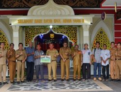Surau Al Mu’minun Ilir Kota Terima Hewan Kurban dari Pemkab Sanggau