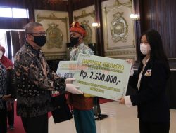 158 Mahasiswa Kalbar Terima Beasiswa Non Akademik