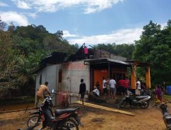 Rumah Warga di Desa Bagak, Landak Terbakar