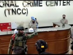 Anggota Brimob Bentak Wartawan Saat Hendak Liputan Sidang Kode Etik Ferdi Sambo