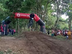 125 Pembalap Downhill Jajaki Lintas Bike Park Bornong