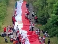 Bendera Merah Putih Sepanjang 2.500 Meter di Jambi Pecahkan Rekor MURI