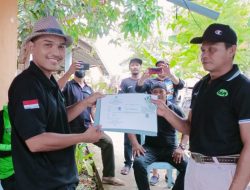 RAPI Sekadau Beri Bantuan IKRAP untuk Anggota Penyandang Tunanetra