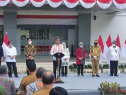 Kunker di Kalbar, Presiden Jokowi Minta Masyarakat tidak Berobat Keluar Negeri
