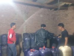 Rumah Penimbunan BBM Bersubsidi di Lampung Utara Digerebek Polisi