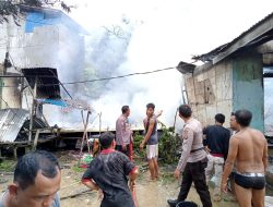 Dua Rumah di Dusun Kapuas, Sekadau Ludes Terbakar