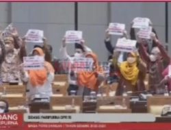 Detik-detik Fraksi PKS Tolak Kenaikan Harga BBM hingga Walk Out dari Sidang Paripurna