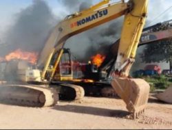 Polisi Kejar Pelaku Pembakaran Kantor PT Adijaya Karya Makmur di Lokasi Tambang Emas