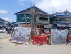 Masa Kontrak Habis, Pembangunan Tugu Jam Sekadau Belum Kunjung Selesai