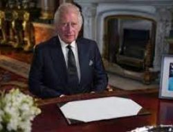 Raja Charles III Panggil Ratu Elizabeth “Mama Tersayang” dalam Penghormatannya