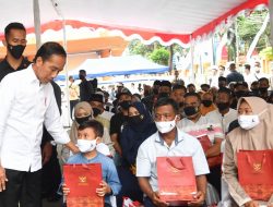 Jokowi: FIFA Tak Kenakan Sanksi kepada Sepak Bola Indonesia
