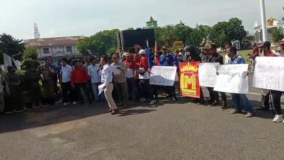 Diduga Ada Kejanggalan Anggaran Media, Kominfo dan DPRD Lampung Utara Didemo
