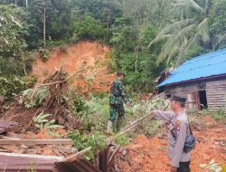 Tanah Longsor di Batu Ampar Timpa Dua Rumah