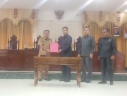 Tok! Perda Perubahan Pengelolaan Arsip Daerah Kabupaten Sekadau Disahkan