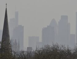 London akan Perluas Zona Polusi Kendaraan
