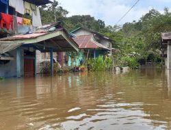 DPRD Minta Pemkab Sekadau Siapkan Posko dan Mendata Warga Terdampak Banjir