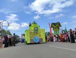 Pawai Ta’aruf MTQ ke-30 Tingkat Provinsi Kalbar di Ketapang