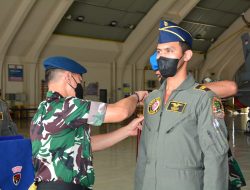 Lettu Pnb Akbar Aviantara dan Lettu Pnb Leriant Ridho Lulus Pendidikan Transisi F-16