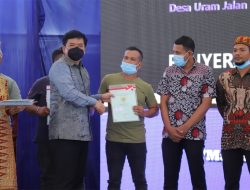 Menteri ATR/Kepala BPN Bagikan 661 Sertipikat Hasil Redistribusi Tanah kepada Warga Aceh Utara