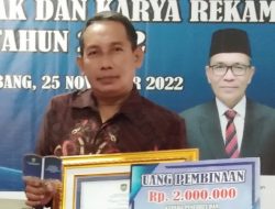 Aktif Serah Simpan Karya Cetak dan Karya Rekam, Dosen Fakultas Hukum Universitas Tamansiswa Palembang Raih Penghargaan dari Dinas Perpustakaan Sumsel