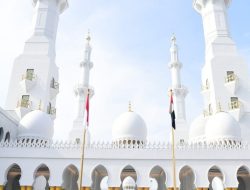 Masjid Sheikh Zayed, Hadiah dari Uni Emirat Arab, Diresmikan di Solo