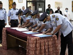 Kanwil Kemenkum Kalbar Lantik Pejabat Administrasi Baru