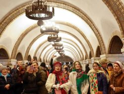 Zelenskyy Ucapkan Selamat Natal, Peringatkan Hari-hari Kelam di Sisa Tahun