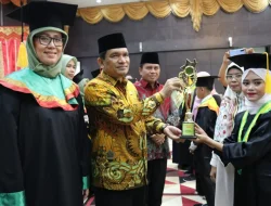 Hadiri Wisuda Tahfidz MTsN 3, Kakanwil Apresiasi Target Kota Padang Cetak 2 Ribu Hafidz