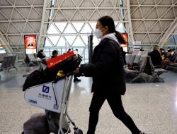 China Tolak Kewajiban Tes COVID di Luar Negeri bagi Warganya yang Bepergian