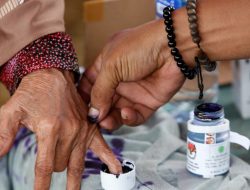 Delapan Fraksi DPR Tolak Sistem Pemilu Proporsional Tertutup