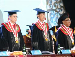 Promosikan Dialog Damai, Tiga Tokoh Agama Terima Gelar Kehormatan