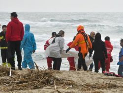 Kapal Imigran Karam di Italia Selatan; 43 Orang Tewas, 80 Selamat