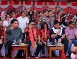 Moeldoko dan Erick Thohir Hadiri Festival Cap Go Meh 2023 Kota Singkawang
