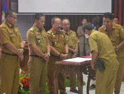 Agar Target Kinerja Tercapai, Pemkab Sanggau Langsungkan Penandatangan Bersama