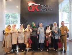 Ketua TP PKK Sumsel Hadiri Seminar Literasi Keuangan di OJK Regional 7 Sumbagsel