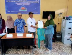 Penyerahan Berita Acara Pleno Rekapitulasi Suara Pemdes Gunung Liwat
