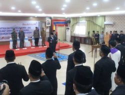 Lantik Pejabat Administrasi dan Pengawas, Ini Pesan Bupati Sekadau