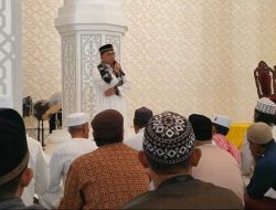 Pemkab Sekadau Ucapkan Terimakasih Umat Muslim Sholat Idul Fitri di Masjid Agung Sultan Anum