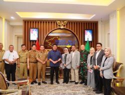 Herman Deru  Ajak Para Apoteker Terus Lakukan Edukasi Masyarakat