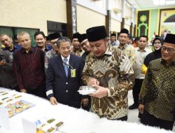 Lantik PPIH Tahun 2023, Herman Deru: Berikan Pendampingan Kepada Para Jemaah Mulai dari  Pemberangkatan Hingga Kepulangan