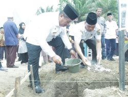 Letakkan Batu Pertama Pembangunan Pondok Pesantren, Ini Pesan Wakil Bupati Asahan