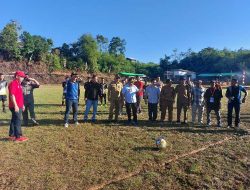 Bupati Sekadau Resmikan Lapangan Sepakbola Gelora Karya Muda di Nanga Mahap