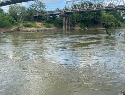 Warga Pesisir Sungai Sekadau Keluhkan Air Mulai Keruh