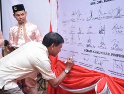 Penandatanganan Fakta Integritas Pemilu Damai di Kabupaten Ketapang