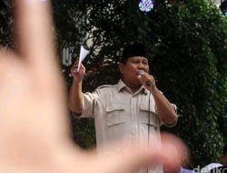 Ada Efek Jokowi di Balik ‘Musuh-Musuh’ yang Kini Merapatkan Barisan ke Prabowo Subianto
