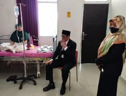 Kepedulian Bupati Heri Amalindo Disektor Kesehatan Kembali Terbukti, Jenguk Pasien yang Alami Luka Bakar Sedang