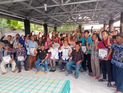 Usai Reses, Tamanuri dan Mardiana Berikan Upah Kerja BSPS 2023