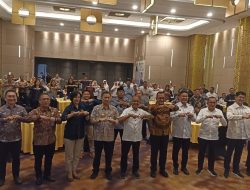 DPMPTSP Sumsel Berikan Penghargaan Bagi Pelaku Usaha Besar dan UMKM dalam Ajang Kemitraan Awards