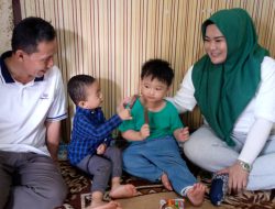 Dikunjungi dr. Sri Fitriyanti, Anak Romy Yudhistira dan Ajeng Kusula Wardani Ceria