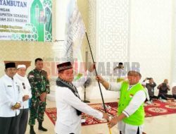 65 Jemaah Haji Disambut Masyarakat di Masjid Agung Sekadau